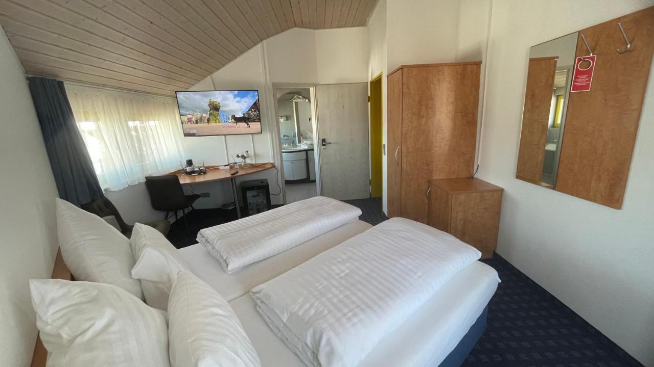 Krystall Hotel Filderstadt Ngoại thất bức ảnh