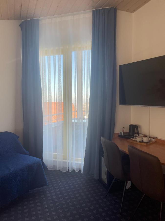 Krystall Hotel Filderstadt Ngoại thất bức ảnh